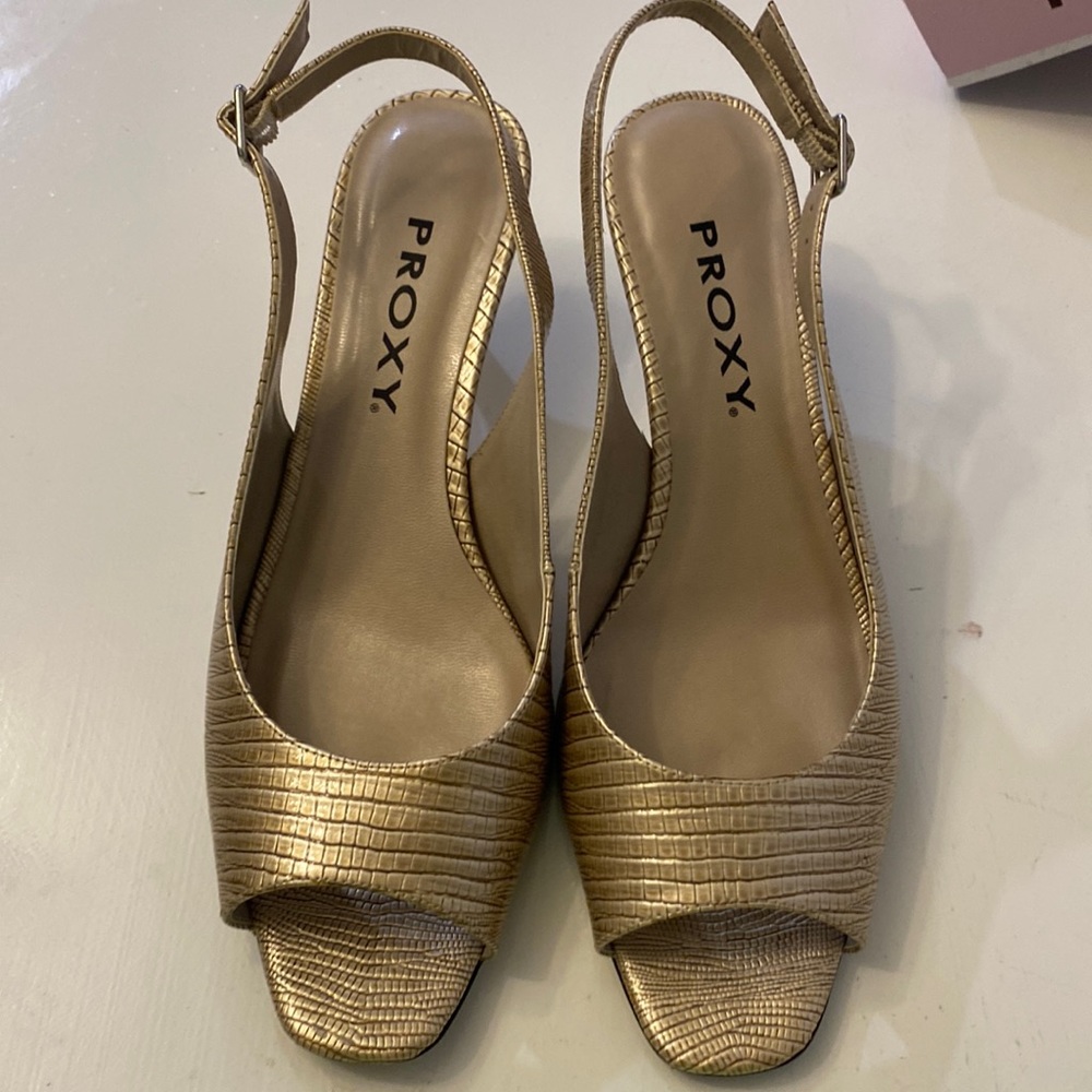 Proxy Gold/Taupe Lizard Slingbacks-size 8 1/2